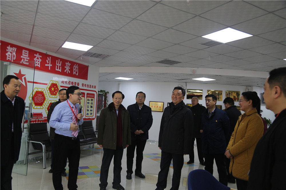 熱烈歡迎全國總工會副主席，書記處書記魏地春及省總工會王保存主席一行蒞臨安陽青峰網(wǎng)絡(luò)參觀指導(dǎo)
